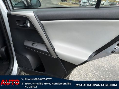 Used 2018 Toyota RAV4 XLE image 31