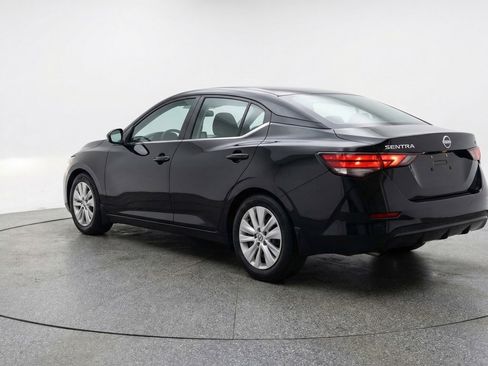 Used 2025 Nissan Sentra S image 6