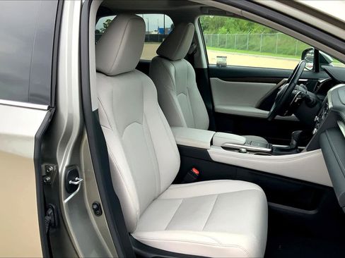 Used 2022 Lexus RX 350 FWD w/ Premium Package image 9
