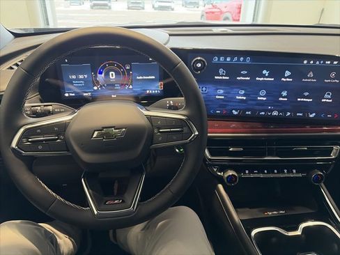 New 2026 Chevrolet Traverse Z71 w/ Driver Confidence Package image 16