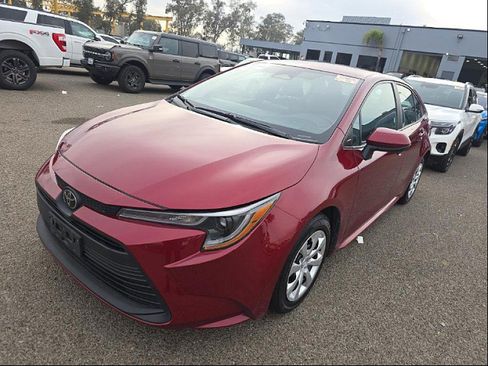 Used 2024 Toyota Corolla LE image 4