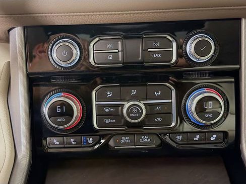 Used 2024 GMC Yukon Denali w/ Max Trailering Package AWD/4WD image 19