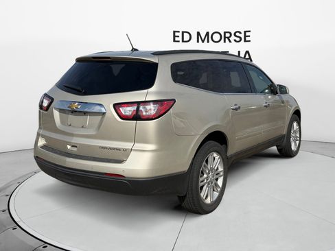 Used 2015 Chevrolet Traverse LT w/ Style and Technology Package image 5