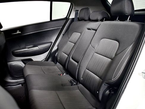 Used 2019 Kia Sportage LX image 30