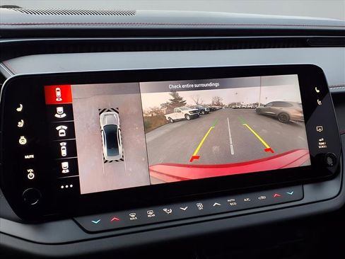 Used 2024 Dodge Charger R/T w/ Plus Group image 10