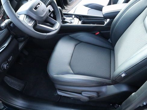 New 2026 Jeep Compass Latitude image 11