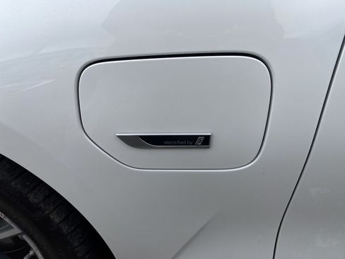 Used 2022 BMW 330e w/ Driving Assistance Package RWD image 26