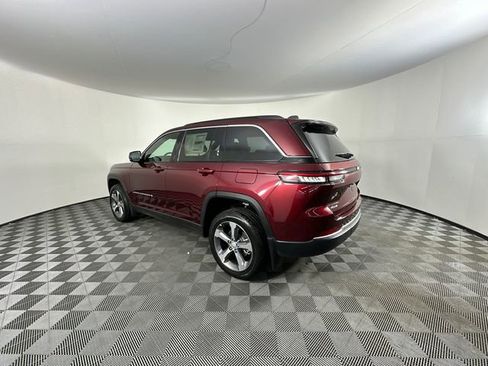 New 2026 Jeep Grand Cherokee Limited AWD/4WD image 9