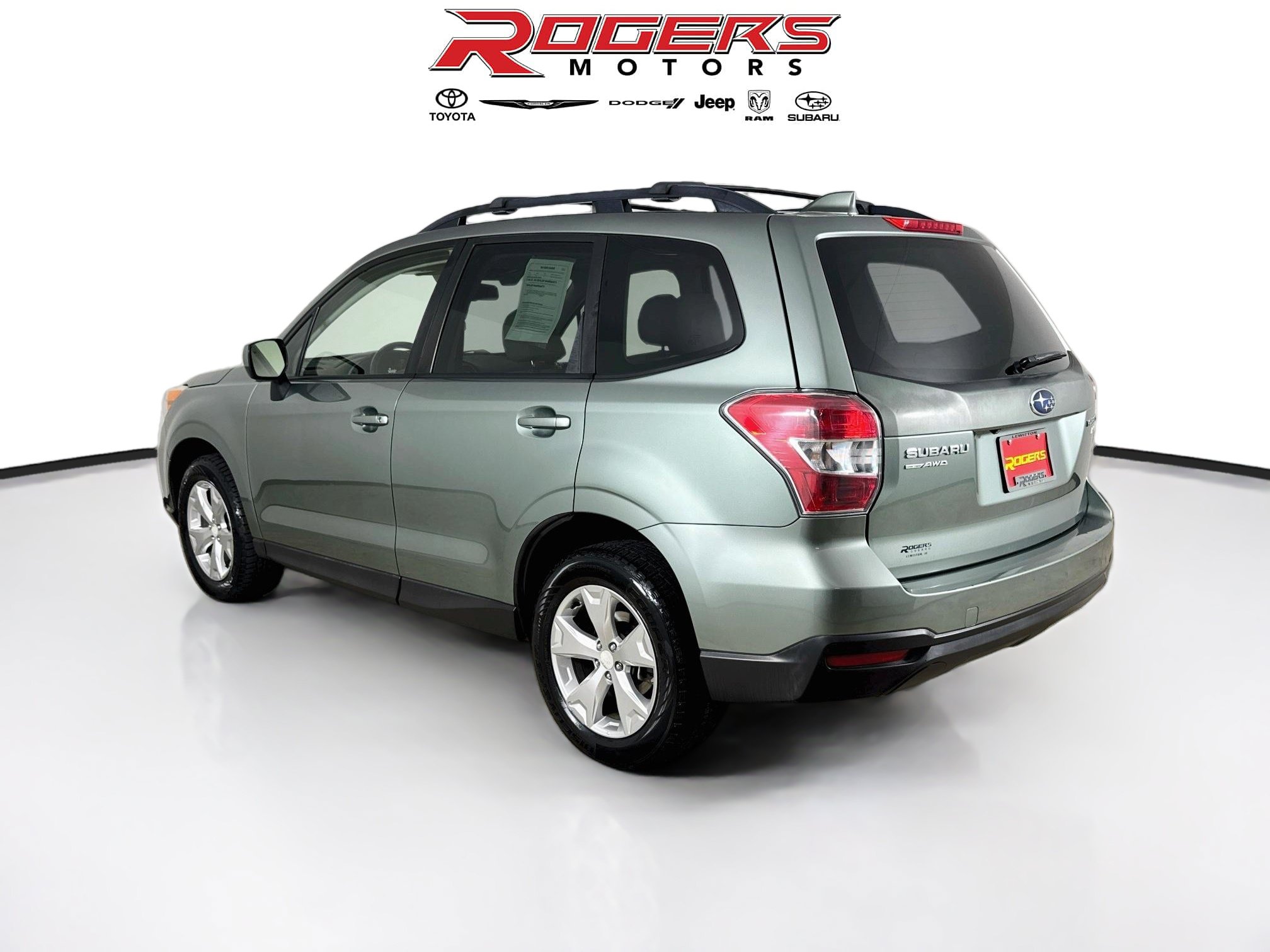 Used 2016 Subaru Forester 2.5i Premium AWD/4WD image 6