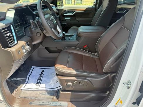 Used 2024 GMC Sierra 1500 Denali w/ Technology Package AWD/4WD image 14