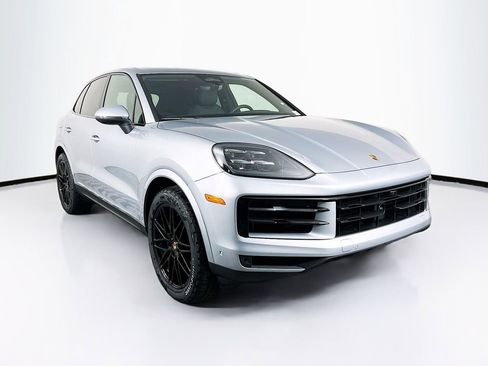 New 2026 Porsche Cayenne Base image 7