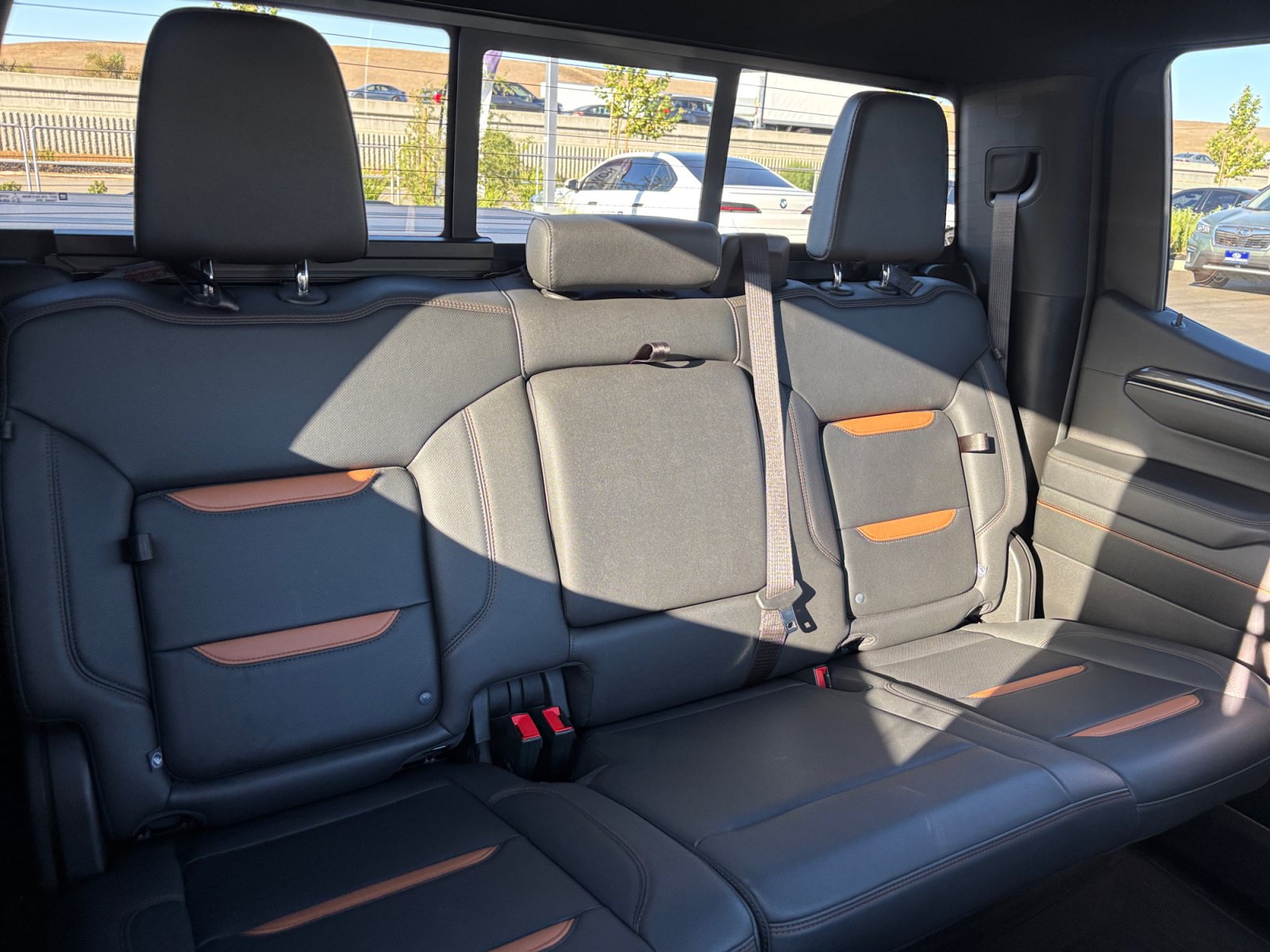 Used 2023 GMC Sierra 1500 AT4 w/ Technology Package AWD/4WD image 19