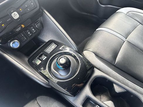 Used 2022 Nissan Leaf SL Plus FWD image 17