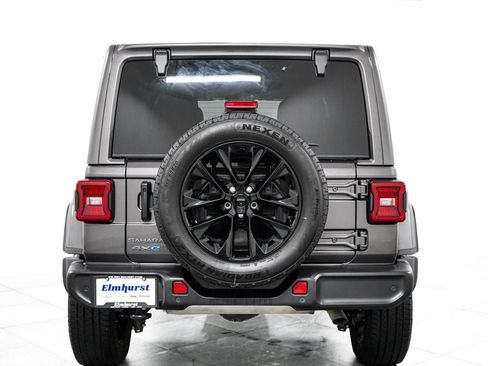 Used 2025 Jeep Wrangler Unlimited Sahara w/ Safety Group AWD/4WD image 6