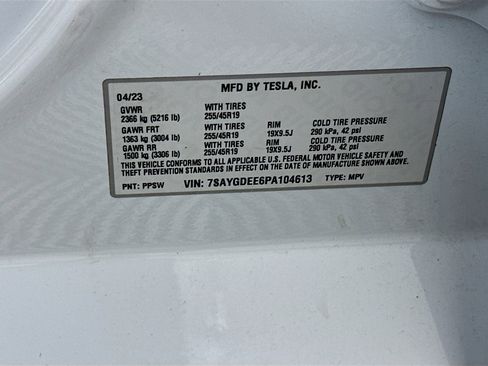Used 2023 Tesla Model Y Long Range AWD/4WD image 12