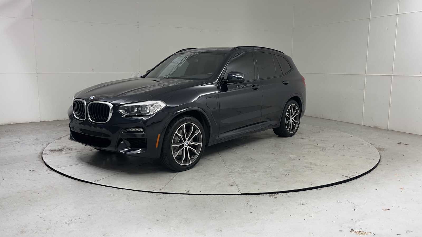 Used 2021 BMW X3 xDrive30e w/ M Sport Package AWD/4WD image 6