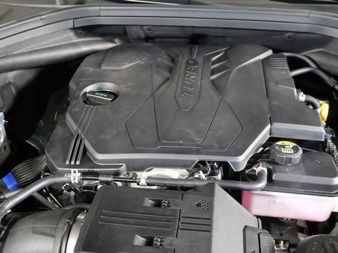 Used 2025 Genesis GV70 2.5T image 16