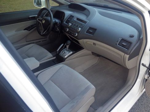Used 2010 Honda Civic LX image 15