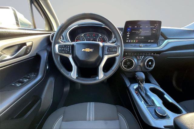 Used 2025 Chevrolet Blazer LT FWD image 5