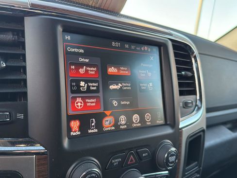 Used 2016 RAM 1500 Laramie w/ Convenience Group image 25