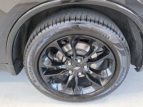 Used 2020 Dodge Durango R/T w/ Technology Group AWD/4WD image 33