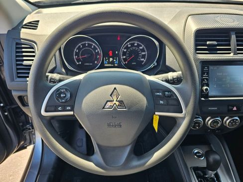 Used 2020 Mitsubishi Outlander Sport ES AWD/4WD image 16