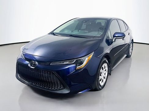 Used 2022 Toyota Corolla LE FWD image 5