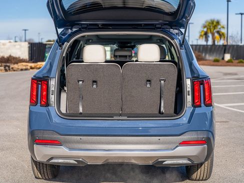 New 2026 Kia Sorento S w/ S Panoramic Sunroof Package image 11