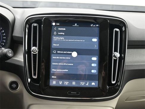 New 2026 Volvo XC40 B4 Plus w/ Protection Package Premier image 17