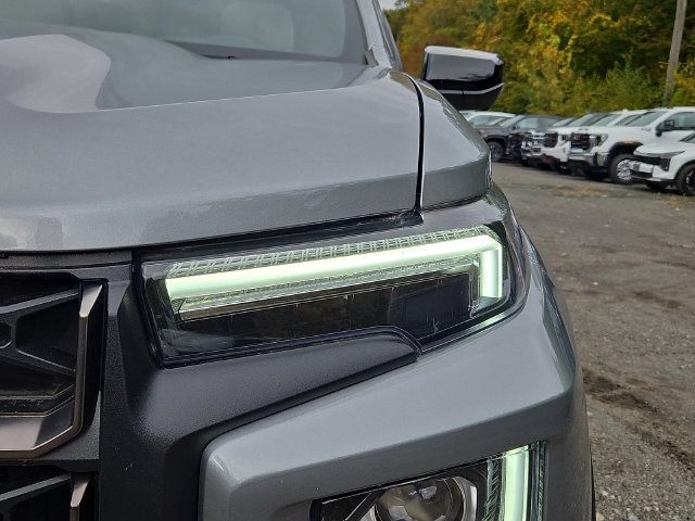 Used 2026 GMC Canyon AT4X AWD/4WD image 29