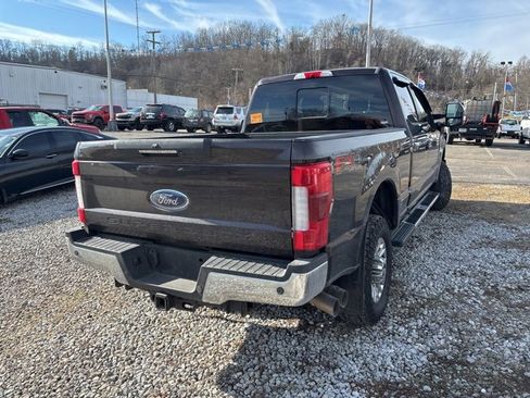 Used 2019 Ford F250 Lariat w/ Lariat Ultimate Package image 4