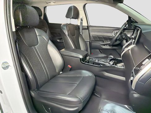 Used 2023 Kia Sorento SX image 35