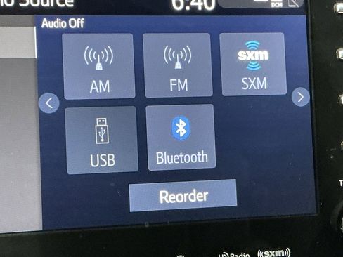 Used 2022 Toyota Avalon XLE image 5