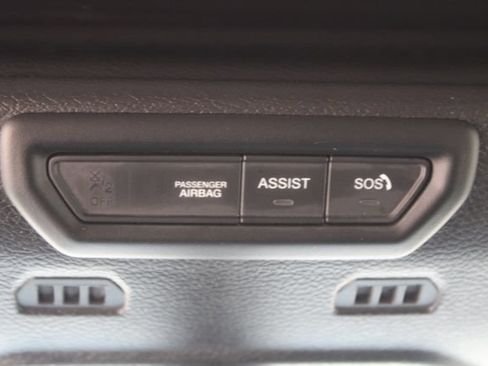 Used 2022 Jeep Wrangler Unlimited Sahara w/ Cold Weather Group AWD/4WD image 36