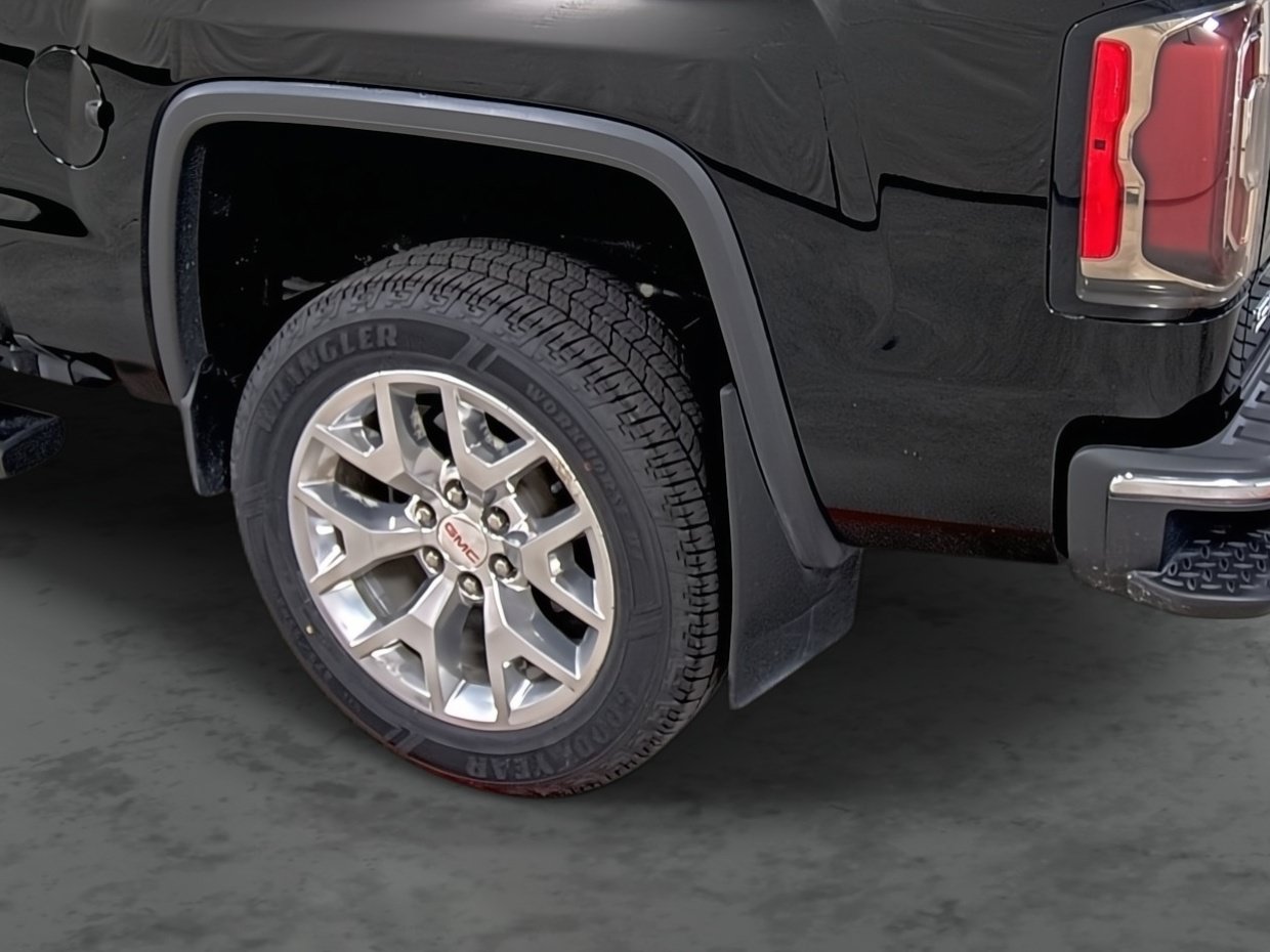 Used 2017 GMC Sierra 1500 SLT w/ SLT Premium Package AWD/4WD image 9