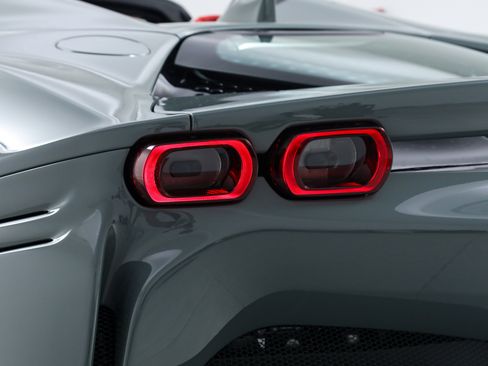 Certified 2025 Ferrari SF90 Spider AWD/4WD image 17