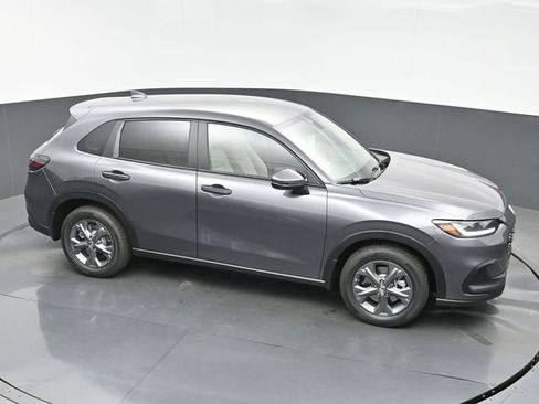 New 2026 Honda HR-V LX image 32
