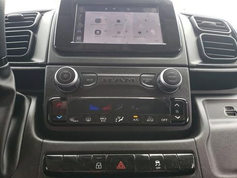 Used 2025 RAM ProMaster 1500 w/ Convenience Group FWD image 21