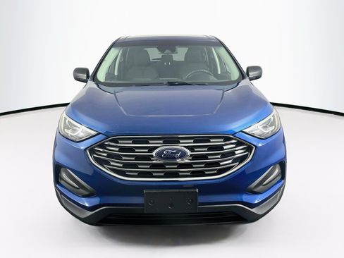 Used 2020 Ford Edge SE FWD image 2
