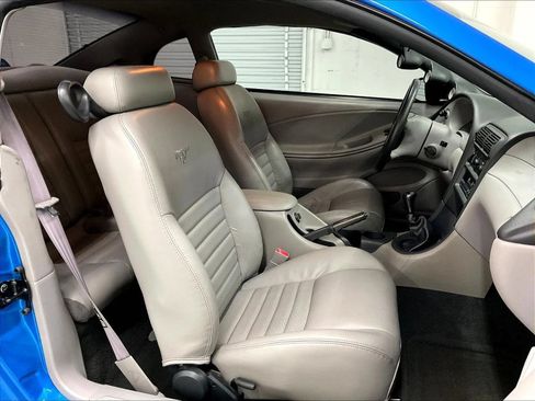 Used 2000 Ford Mustang GT RWD image 11