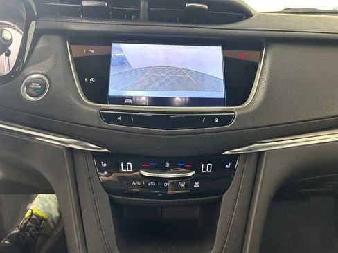 Used 2023 Cadillac XT5 Luxury FWD image 22