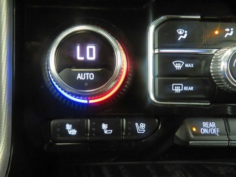 Used 2021 GMC Yukon Denali AWD/4WD image 50