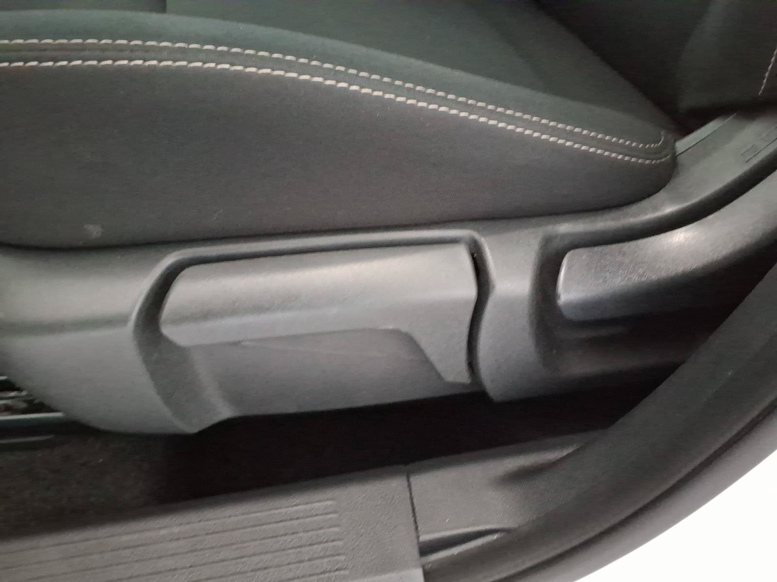 Used 2023 Nissan Rogue S AWD/4WD image 22