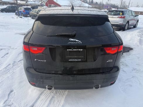 Used 2020 Jaguar F-PACE Prestige image 16