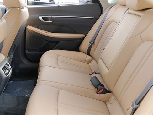 New 2026 Hyundai Sonata Limited image 18