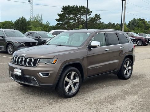 Used 2018 Jeep Grand Cherokee Limited w/ Luxury Group II AWD/4WD image 28