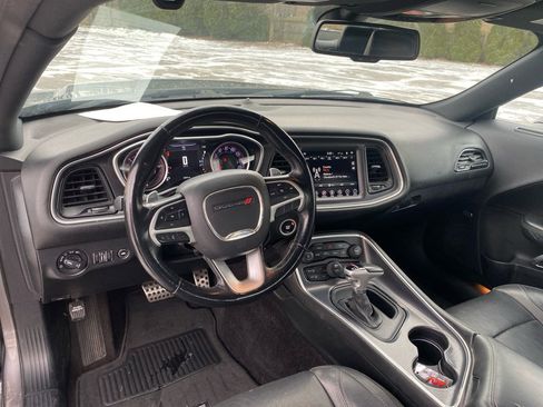 Used 2017 Dodge Challenger GT w/ Driver Convenience Group image 19