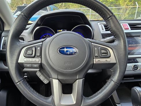 Used 2017 Subaru Legacy 2.5i Limited image 3