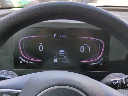 Certified 2023 Kia Sportage LX FWD image 25