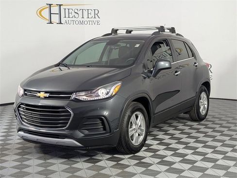 Used 2019 Chevrolet Trax LT w/ LT Convenience Package image 4